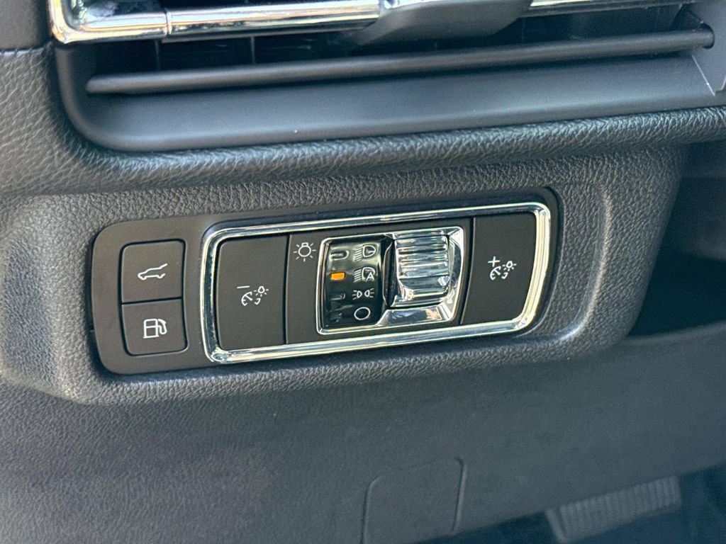 Certified 2024 Lincoln Corsair Grand Touring AWD/4WD image 27