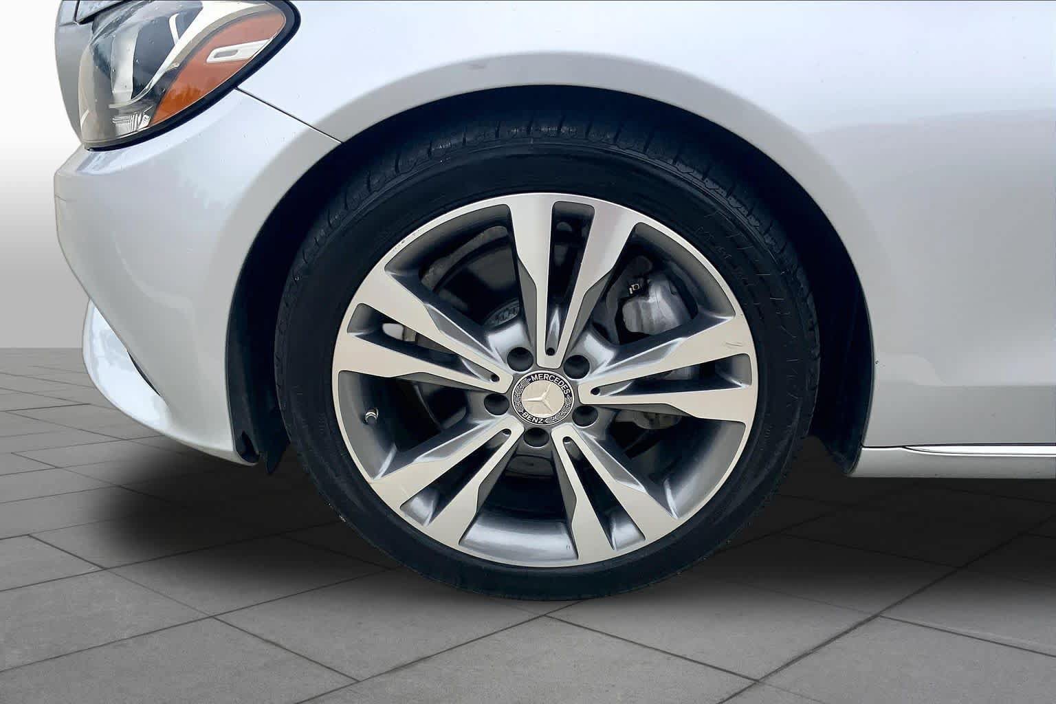 Used 2018 Mercedes-Benz C 300 Sedan image 20