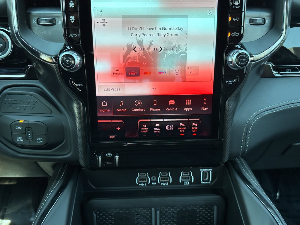 New 2026 RAM 2500 Limited AWD/4WD image 28