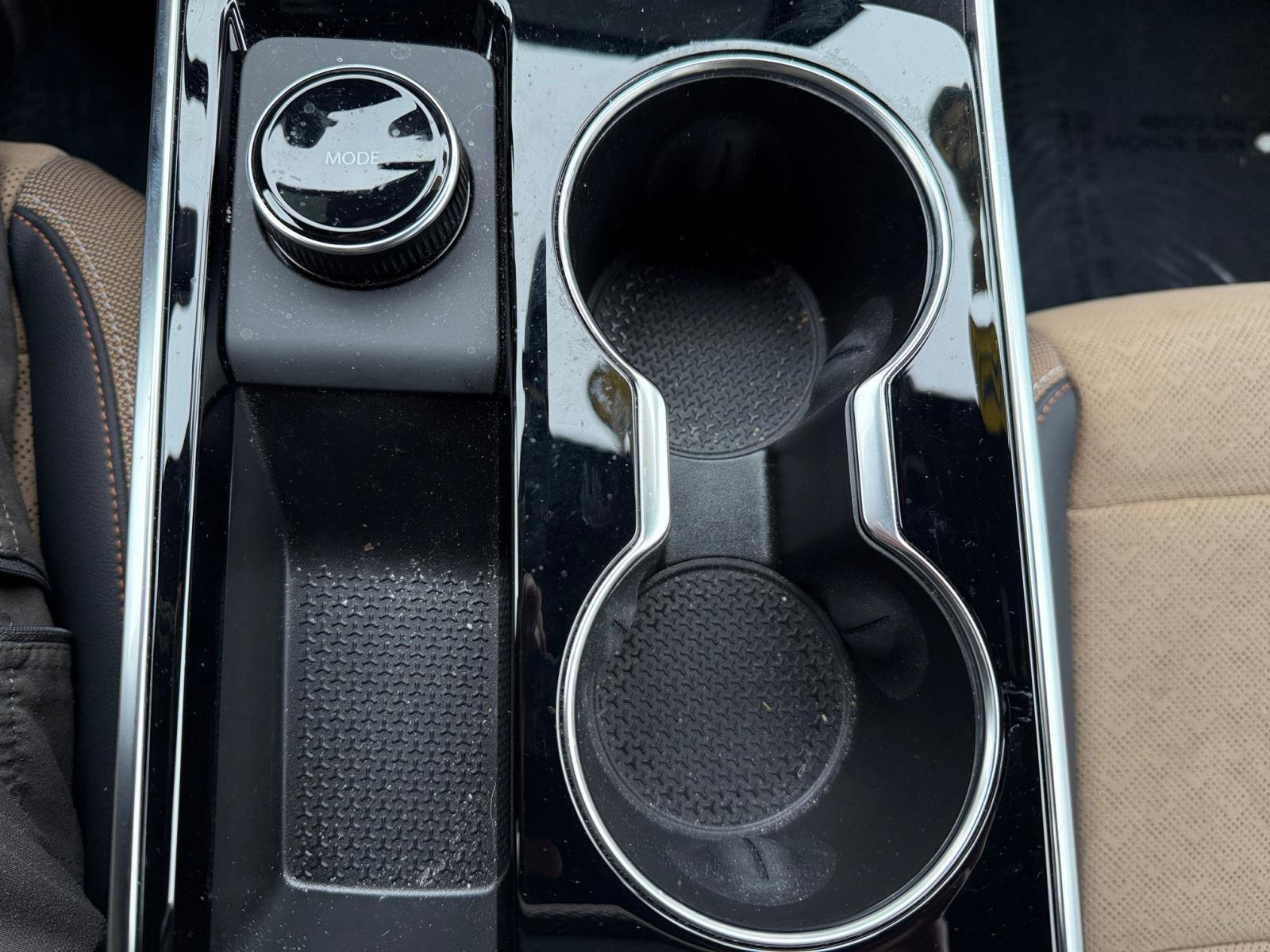 Used 2025 Chevrolet Equinox ACTIV w/ Safety and Technology Package image 32