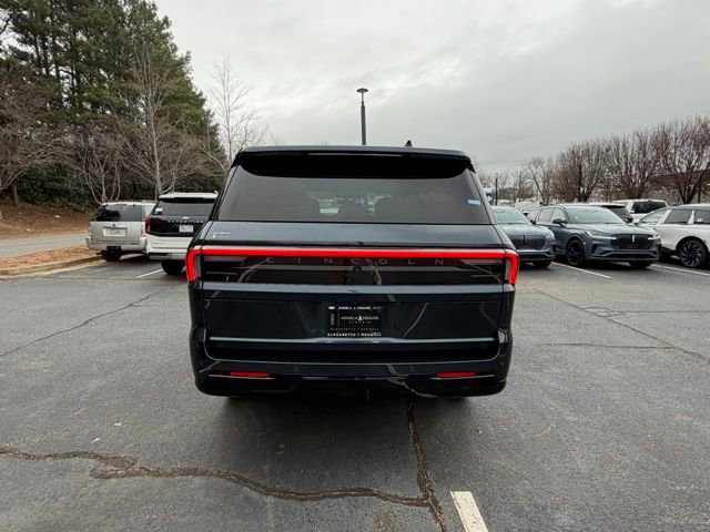 New 2025 Lincoln Navigator Reserve image 8