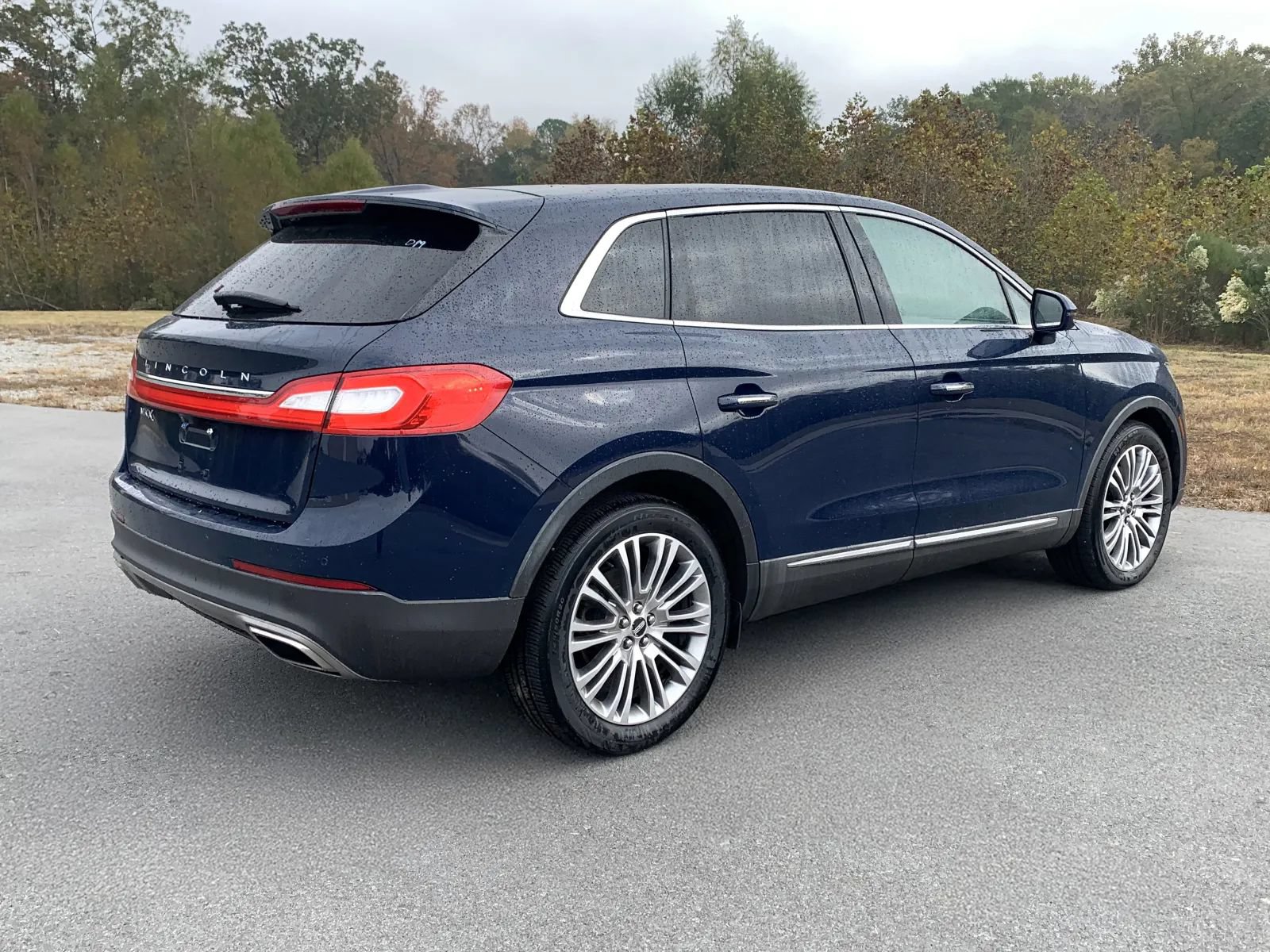 Used 2018 Lincoln MKX Reserve w/ Driver Assistance Package FWD image 7