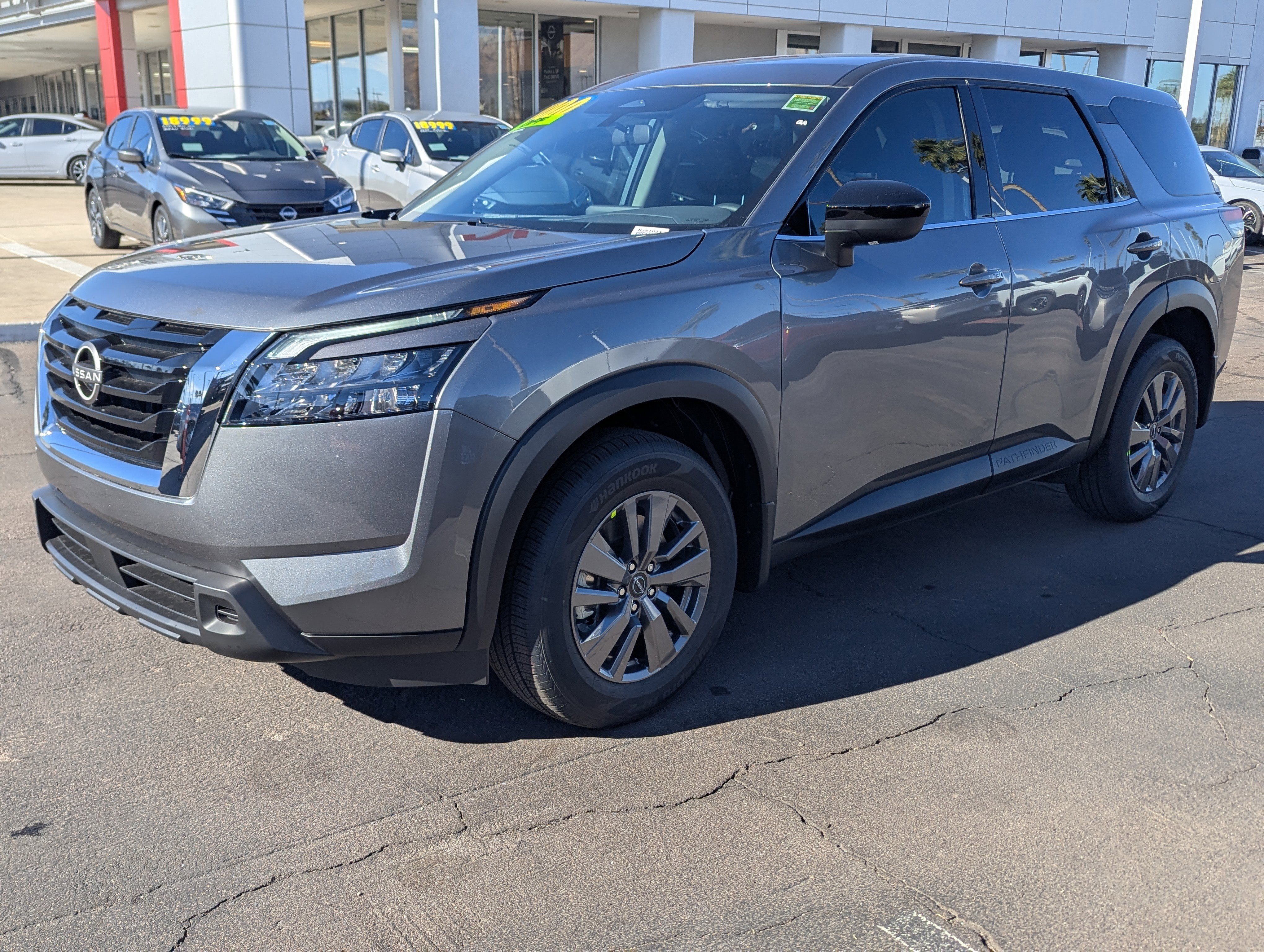 New 2025 Nissan Pathfinder S image 5