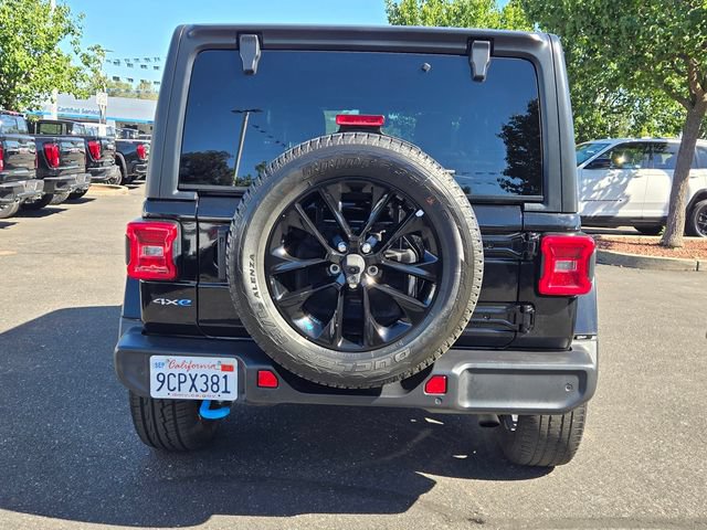 Used 2022 Jeep Wrangler Unlimited Sahara w/ Cold Weather Group AWD/4WD image 5