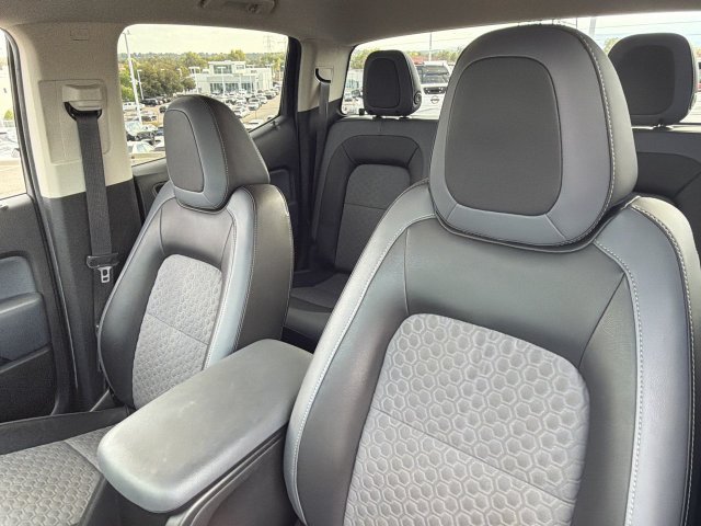 Used 2015 Chevrolet Colorado Z71 AWD/4WD image 20