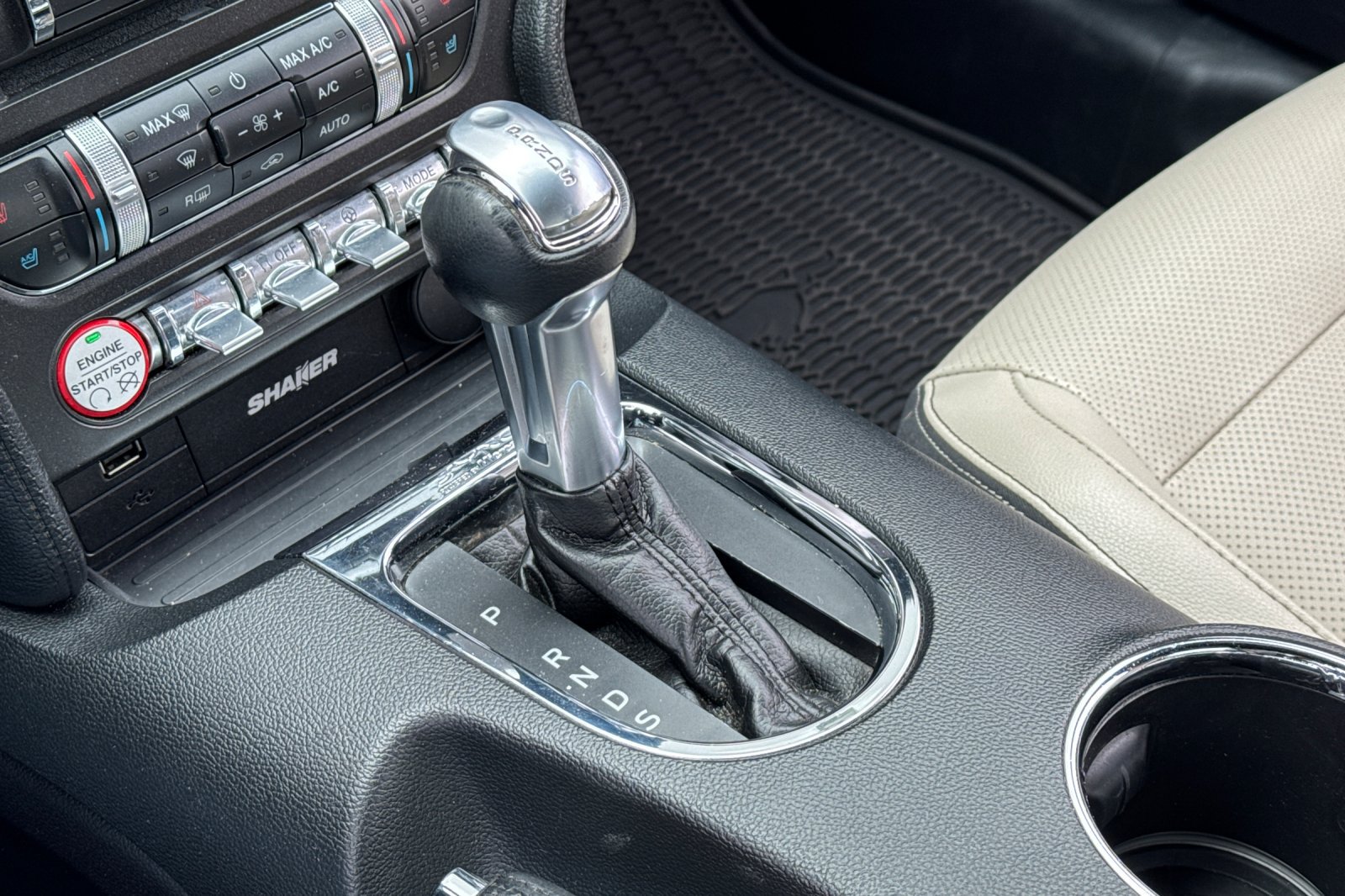 Used 2015 Ford Mustang Premium RWD image 32