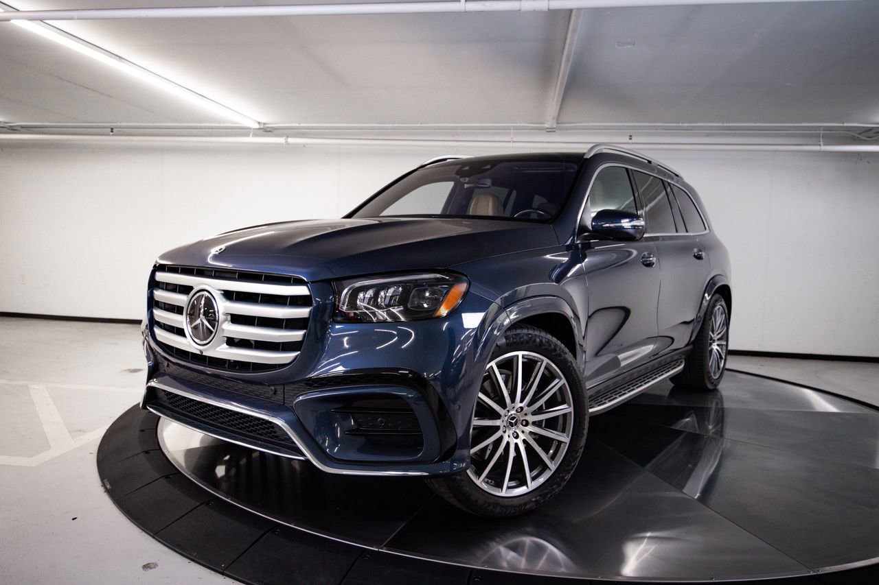 Used 2024 Mercedes-Benz GLS 580 4MATIC image 1