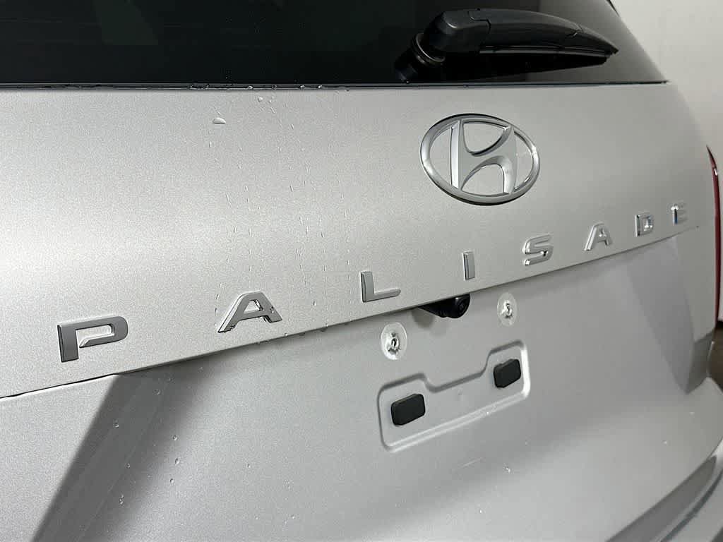 Used 2025 Hyundai Palisade SE FWD image 7