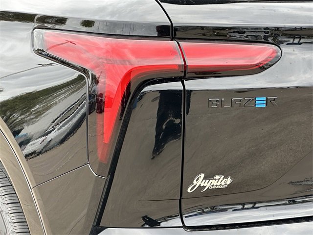 New 2025 Chevrolet Blazer EV RS image 6
