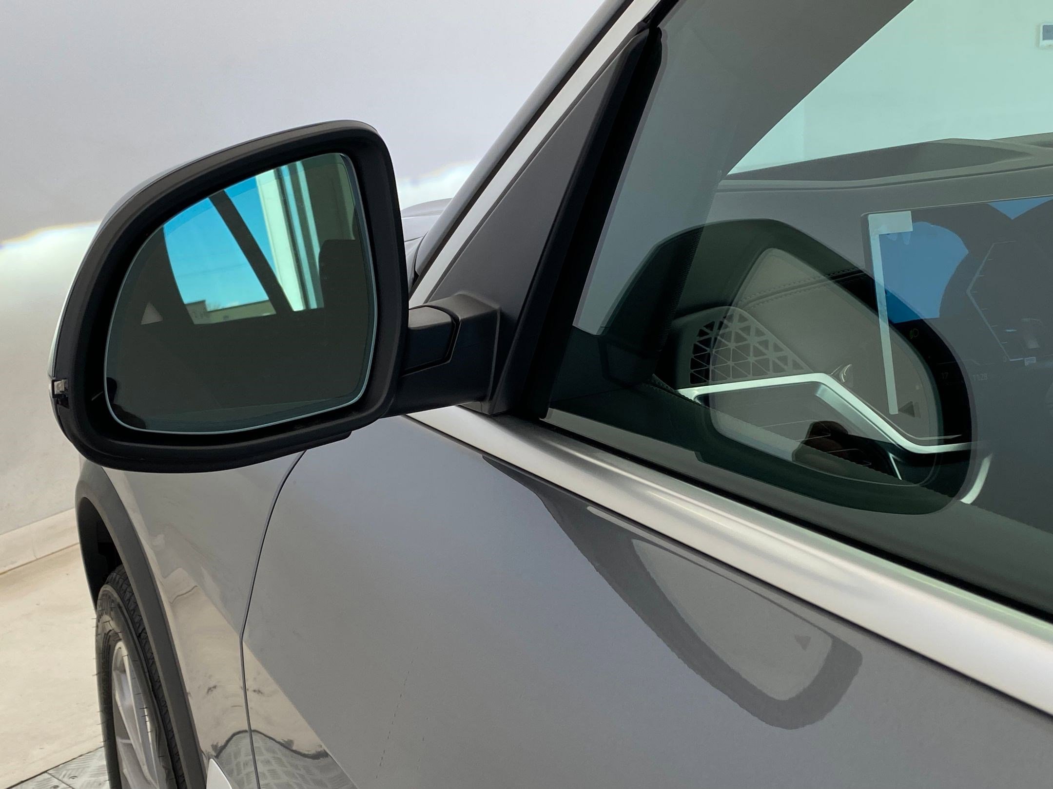 Used 2026 BMW X5 xDrive40i w/ Premium Package image 22