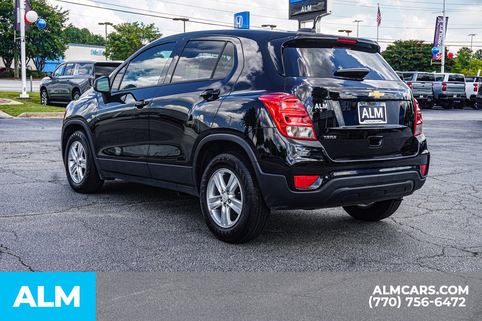Used 2022 Chevrolet Trax LS w/ Tint and Cruise Package FWD image 7