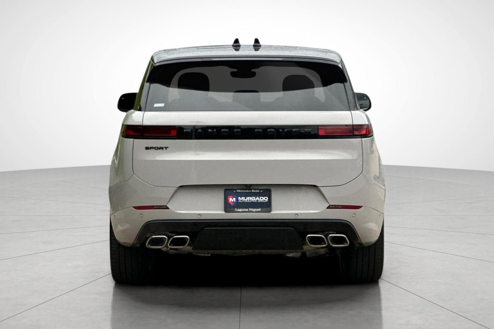 Used 2025 Land Rover Range Rover Sport Dynamic SE image 8