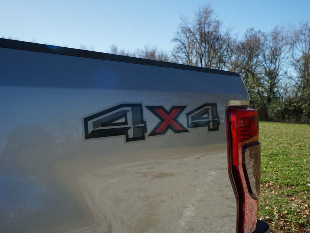 Used 2020 Ford F250 Lariat w/ Chrome Package image 16