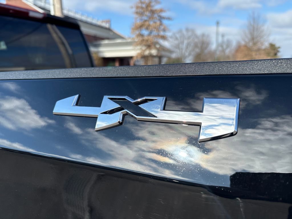 New 2026 GMC Sierra 1500 Elevation image 10