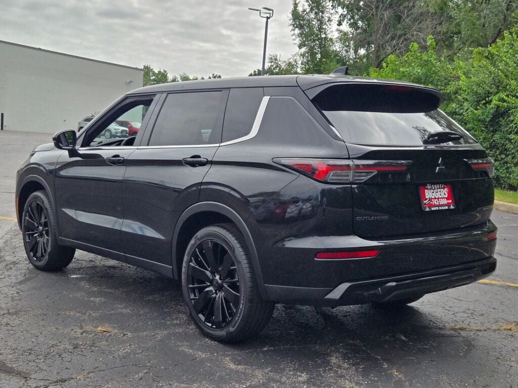 New 2026 Mitsubishi Outlander LE AWD/4WD image 12