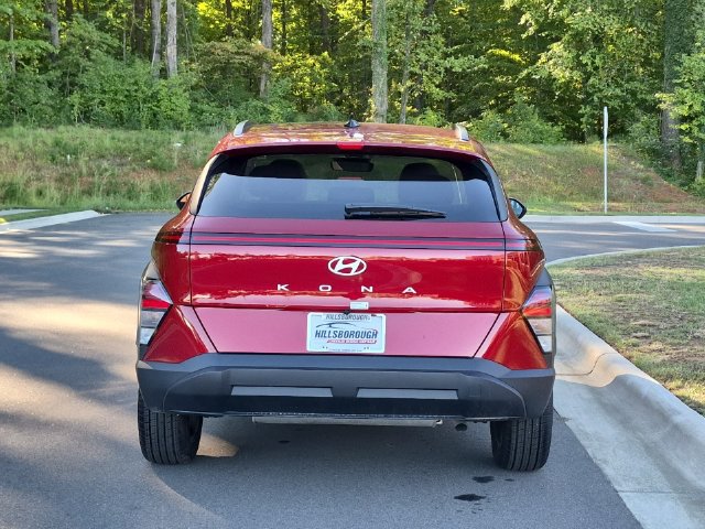 Used 2025 Hyundai Kona SEL FWD image 12