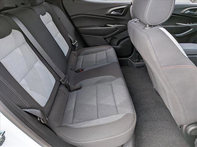 Used 2024 Chevrolet Trax RS w/ Sunroof Package image 20