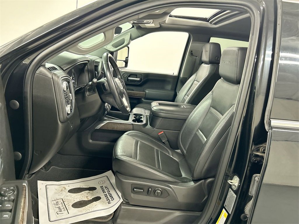 Used 2021 GMC Sierra 2500 Denali w/ Denali Ultimate Package image 9