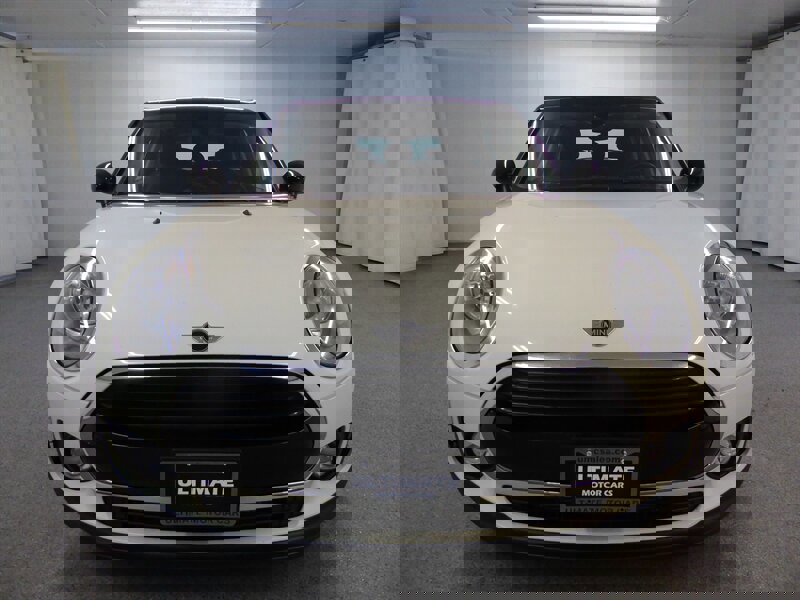 Used 2016 MINI Cooper Clubman image 2