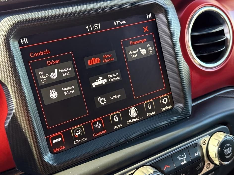 Used 2023 Jeep Gladiator Rubicon w/ Cold Weather Group image 19