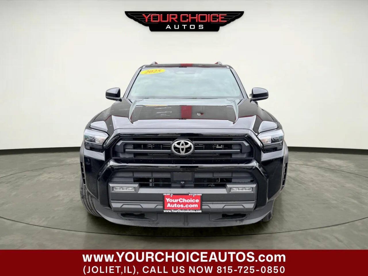 Used 2025 Toyota 4Runner SR5 AWD/4WD image 10