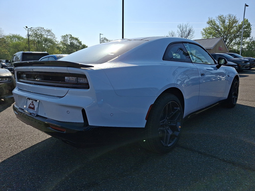 New 2026 Dodge Charger R/T AWD/4WD image 4