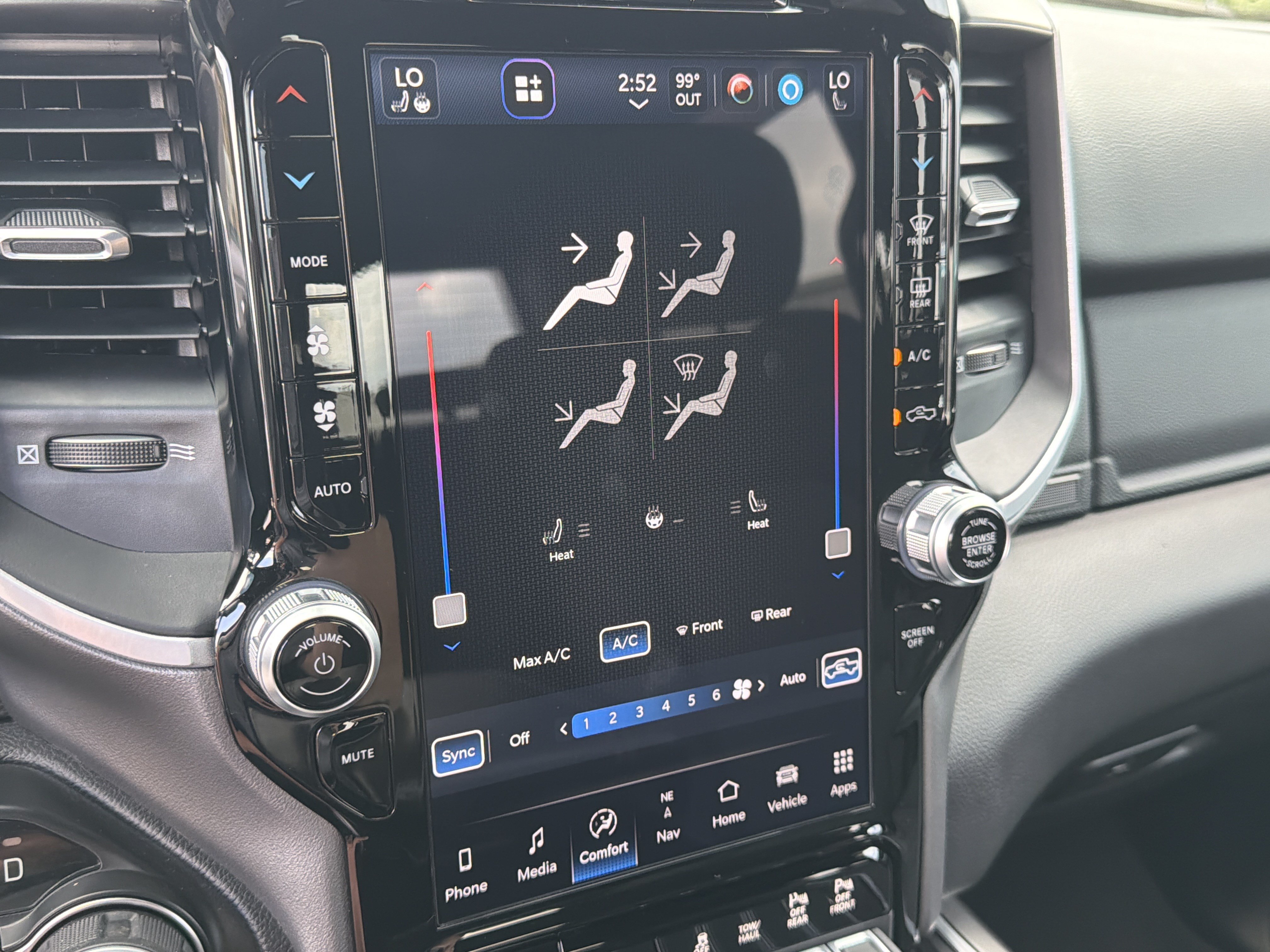 Used 2023 RAM 1500 Big Horn AWD/4WD image 35