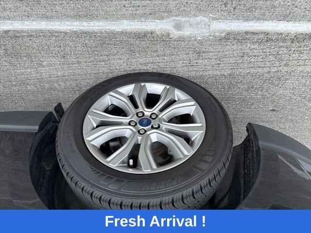 Used 2022 Ford Edge Titanium image 21