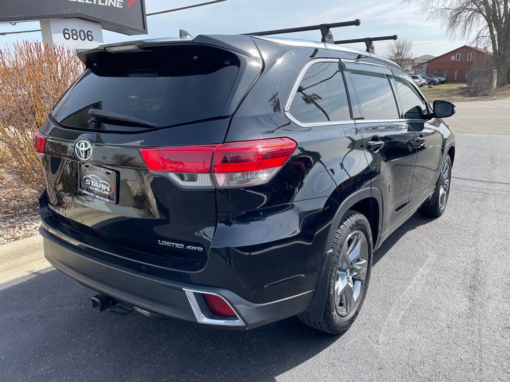 Used 2017 Toyota Highlander Limited Platinum AWD/4WD image 7