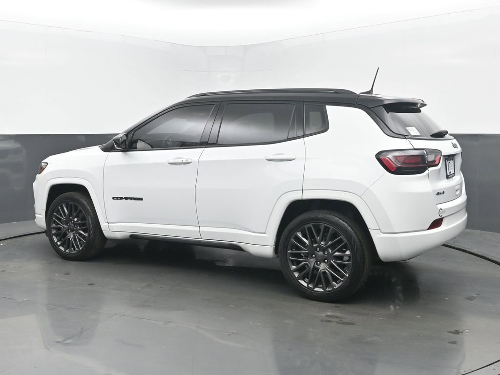 Used 2022 Jeep Compass High Altitude AWD/4WD image 3