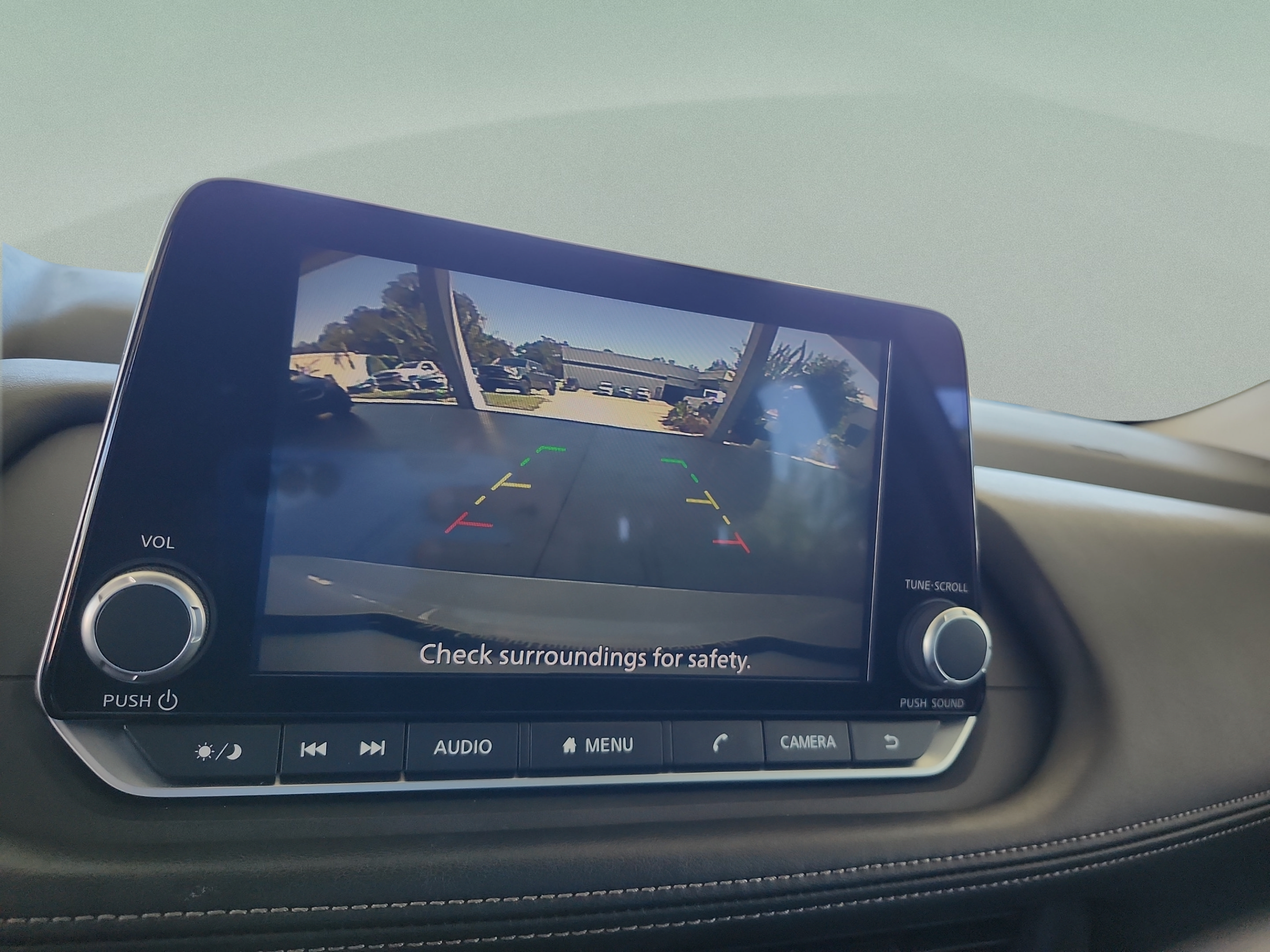 Used 2024 Nissan Rogue S FWD image 26
