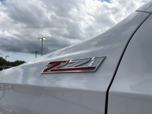 Used 2023 Chevrolet Tahoe Z71 w/ Luxury Package AWD/4WD image 14