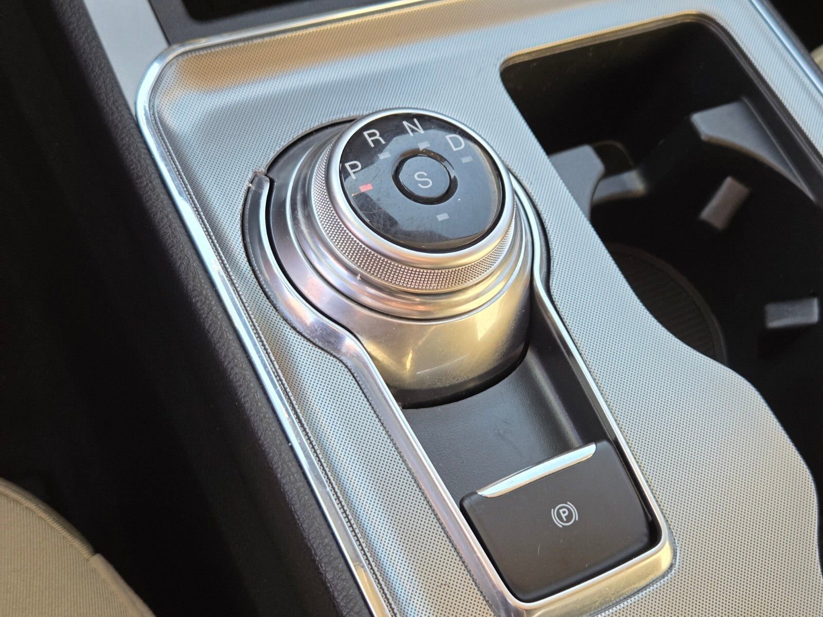 Certified 2022 Ford Edge SEL w/ Convenience Package image 23