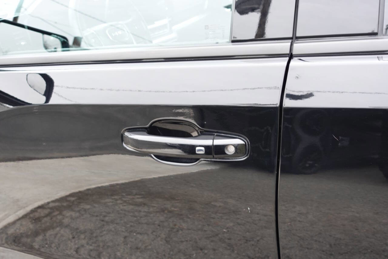 Used 2024 GMC Sierra 1500 Elevation AWD/4WD image 16