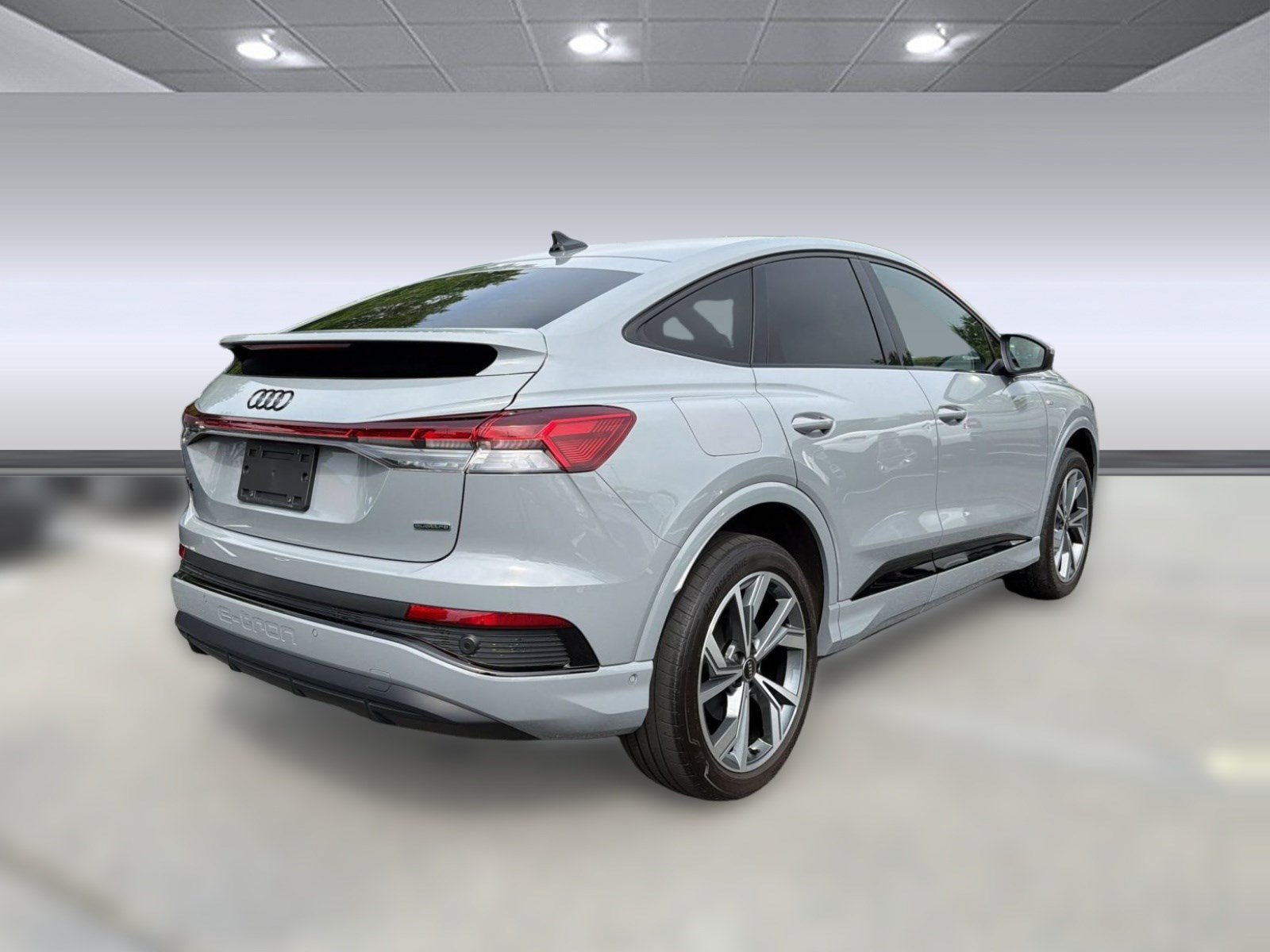 Used 2023 Audi Q4 e-tron Premium Plus w/ Premium Plus AWD/4WD image 9