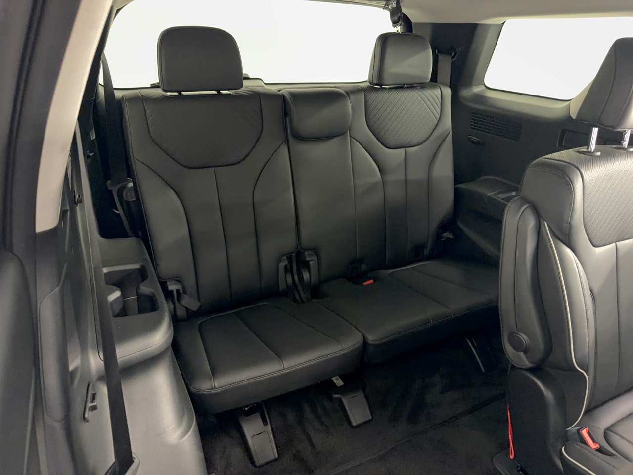 Used 2025 Hyundai Palisade SEL FWD image 31