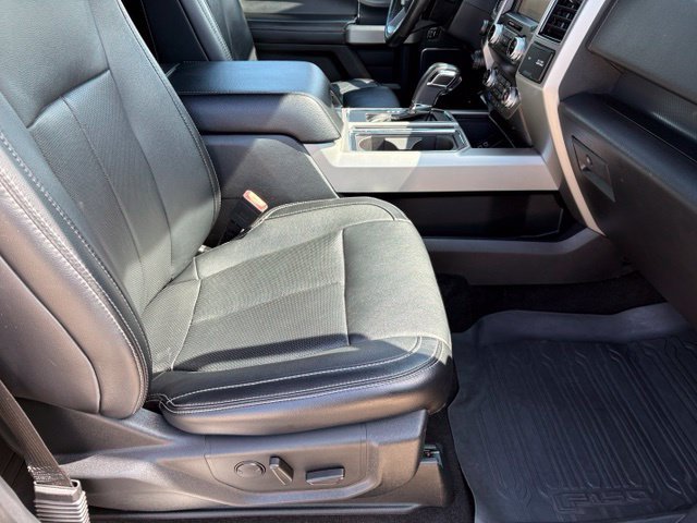 Certified 2019 Ford F150 Lariat w/ Equipment Group 502A Luxury AWD/4WD image 21