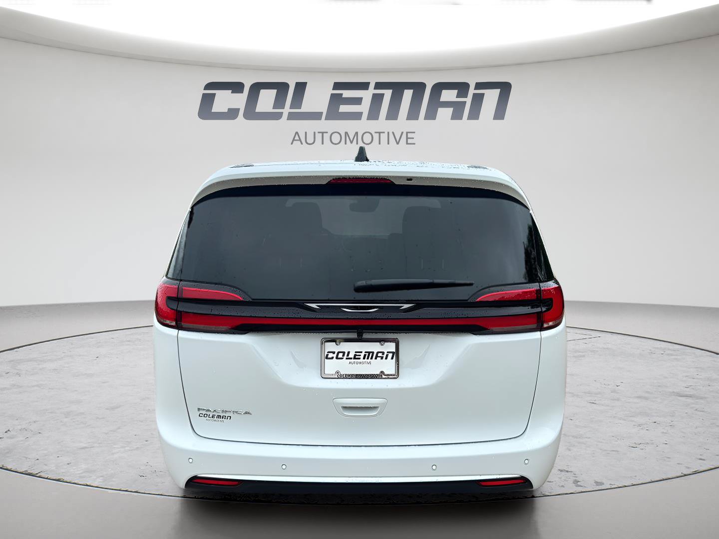 New 2027 Chrysler Pacifica Select FWD image 8