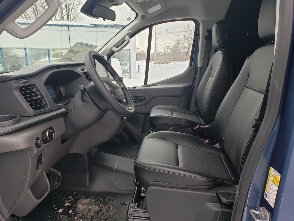 New 2026 Ford Transit 150 Low Roof w/ Exterior Upgrade Package RWD image 10