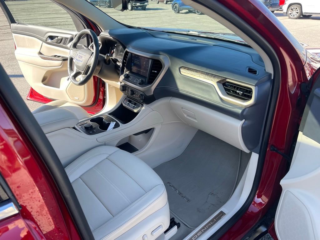 Used 2023 GMC Acadia Denali w/ Denali Ultimate Package image 24