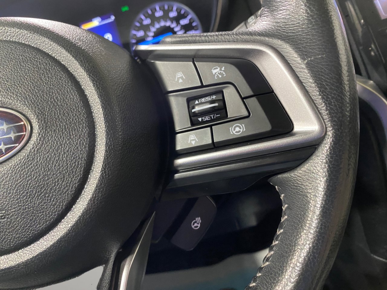 Used 2022 Subaru Ascent Limited image 20