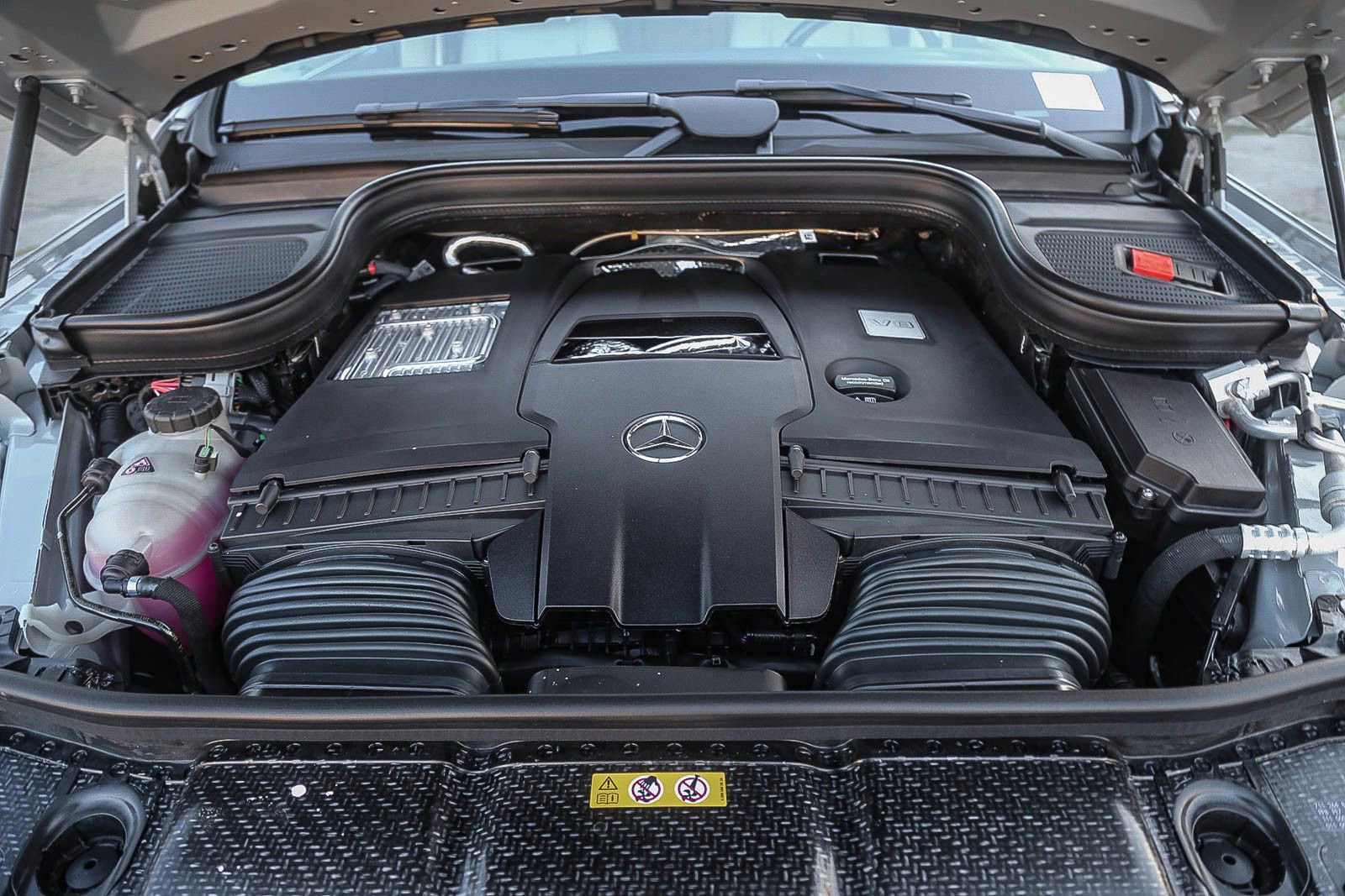 New 2026 Mercedes-Benz GLS 580 4MATIC image 25