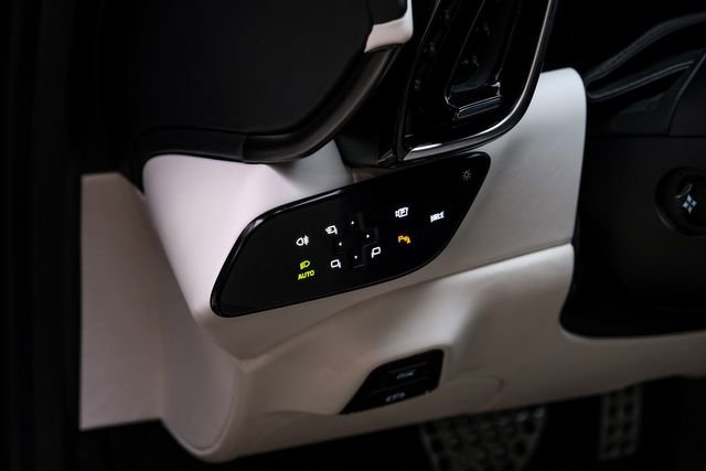 Used 2025 Ferrari Roma Spider image 67