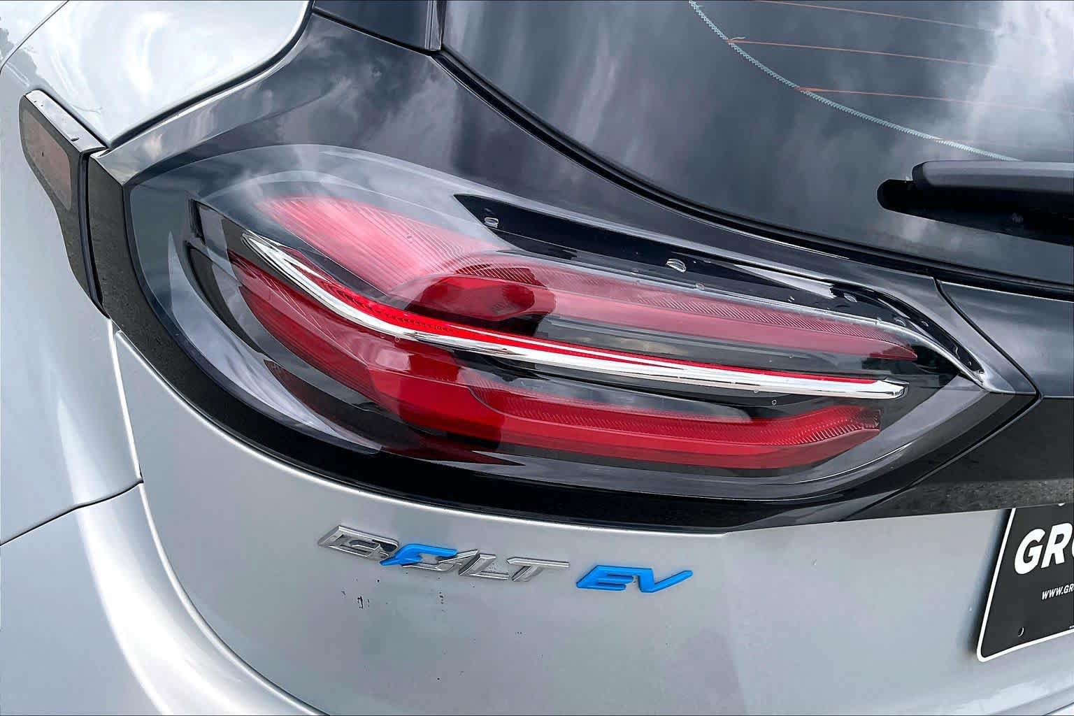 Certified 2023 Chevrolet Bolt LT w/ Infotainment Package FWD image 26