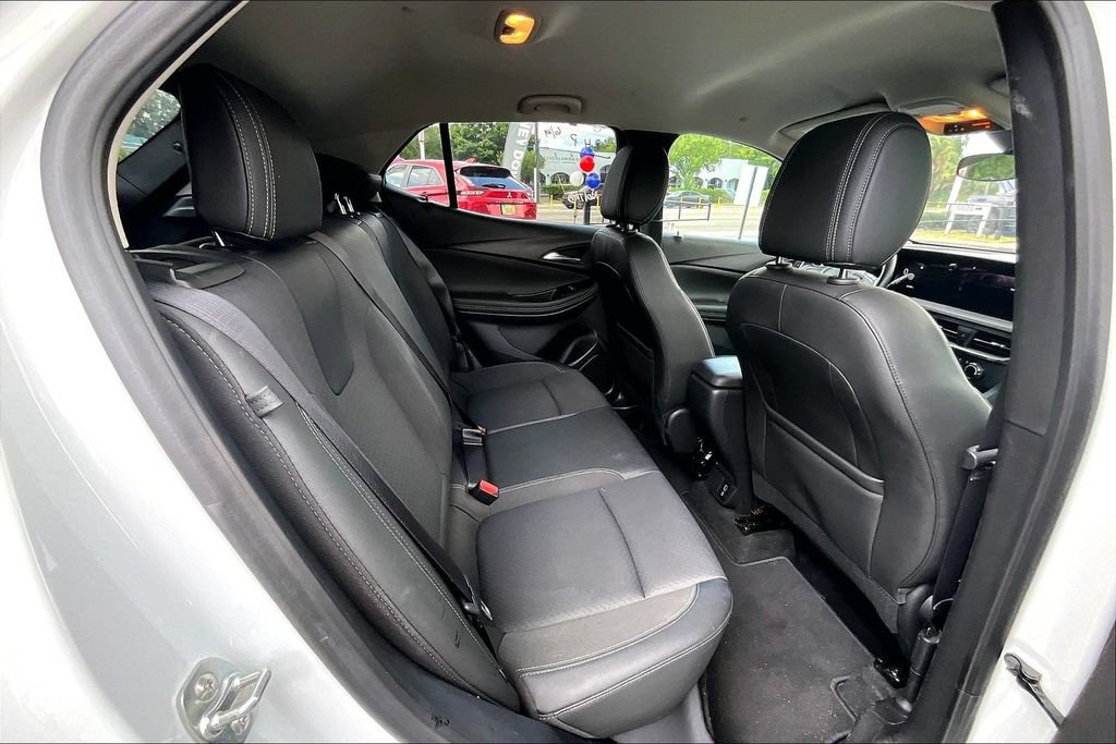Used 2025 Buick Encore GX Preferred FWD image 25