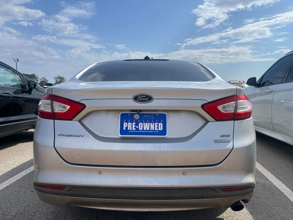 Used 2014 Ford Fusion SE w/ Equipment Group 202A FWD image 3