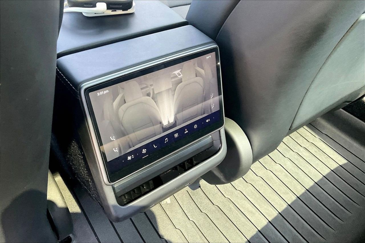 Used 2025 Tesla Model 3 Long Range image 18