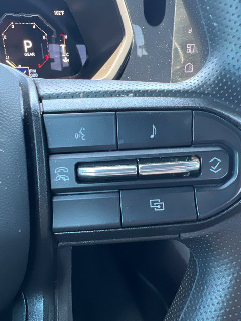 Used 2024 Chevrolet Colorado Trail Boss w/ Technology Package AWD/4WD image 12