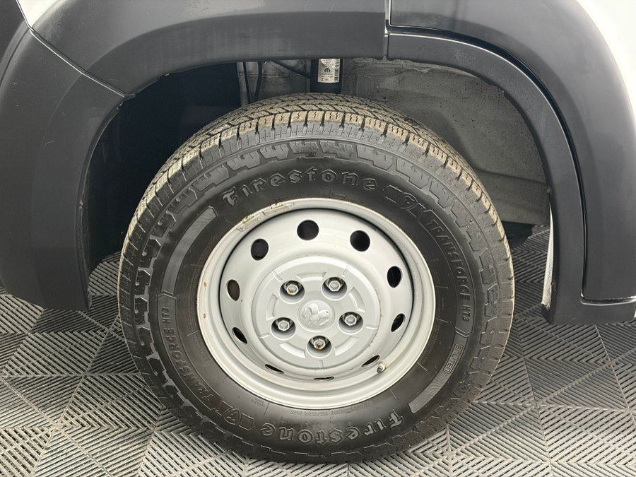 Used 2023 RAM ProMaster 2500 FWD image 36