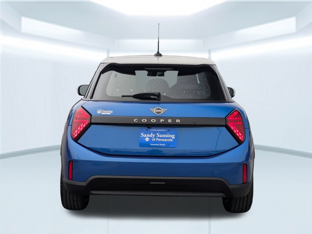 New 2026 MINI Cooper 4-Door Hardtop FWD image 4